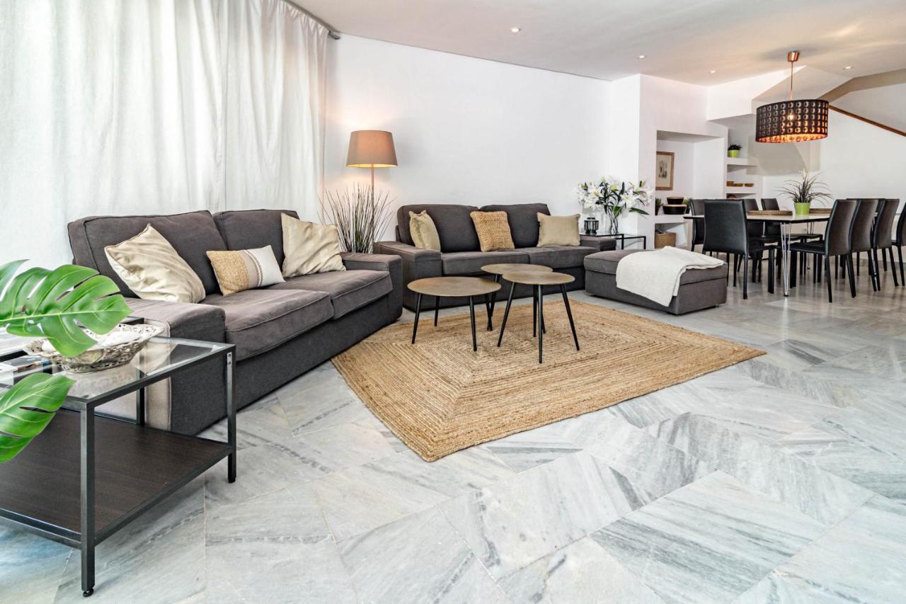 Stunning 4-bedroom Townhouse With Breathtaking Views In Ferienhaus